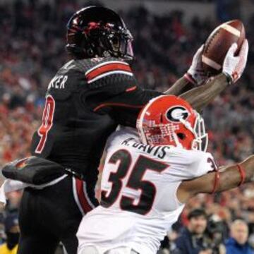 DeVante Parker con una espectacular recepción con Louisville y frente a Georgia.