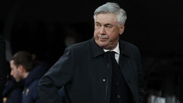 Soccer Football - LaLiga - Real Madrid v FC Barcelona - Santiago Bernabeu, Madrid, Spain - March 20, 2022 Real Madrid coach Carlo Ancelotti REUTERS/Javier Barbancho