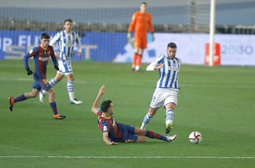 Sergio Busquets y Mikel Merino.