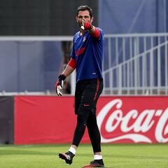 El Atlético espera el sí de Adán