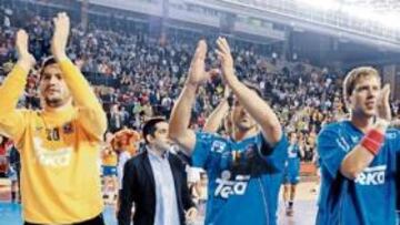 El Teka celebra la permanencia.