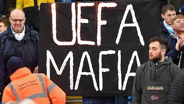 La afición del City reacciona tras la sanción: "UEFA Mafia"