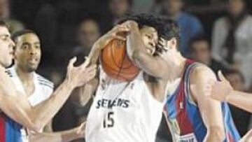 <b>QUEJAS. </b>La victoria en el Palau no ha evitado censuras madridistas a la tarea arbitral.