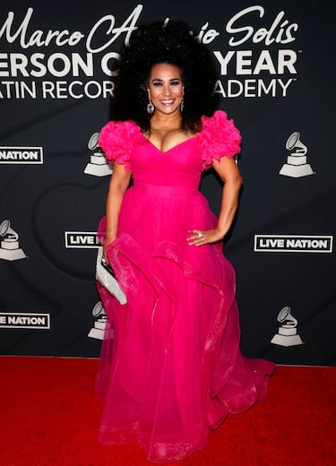 Georgina deslumbra en la gala los Latin Recording Academy