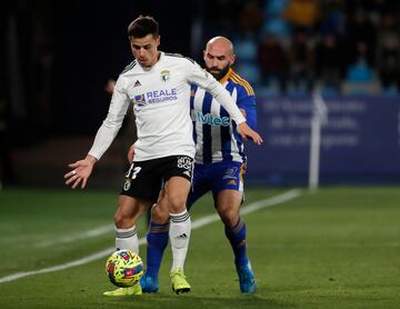 Volvió a ganar el Burgos gracias a un Gaspar Campos que encadena dos partidos viendo puerta. El extremo marcó un golazo sensacional tras un precioso control, recorte a Paris y definición ante Makaridze.