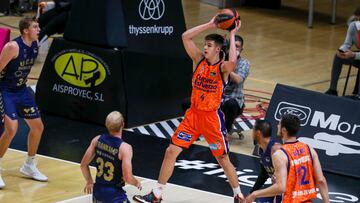 Jaime Pradilla of Valencia Basket in action during the spanish league ACB  basketball match played between Valencia Basket vs UCAM Murcia at the Fuente de San Luiz pavilion, La Fonteta. On December, 20. 2020, Valencia, Spain.
 AFP7 
 20/12/2020 ONLY FOR USE IN SPAIN