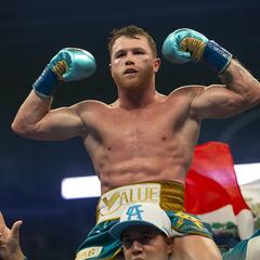 Así han crecido las ganancias de Canelo Álvarez desde su debut hasta la pelea contra Dmitry Bivol