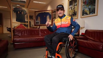 11/12/25 DAKAR 2026 VISITA ENTREVISTA EN LA REDACCION DEL DIARIO AS DIARIOAS DEL PILOTO ISIDRE ESTEVE