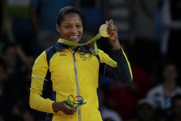 Yuri Alvear: Es medallista olímpica de bronce en Londres 2012 y de plata en Río 2016. Además ha sido tres veces campeona mundial de yudo. (2009, 2013 y 2014). 