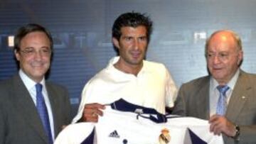 Florentino, Figo y Di Stéfano en la presentación del portugués el 24 de julio.