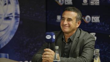 El técnico uruguayo Guillermo Sanguinetti de Independiente Santa Fe durante una rueda de prensa del Torneo Fox Sports 2019