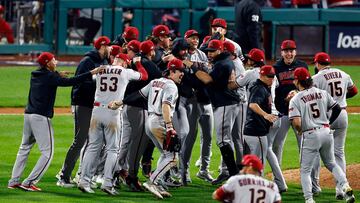 PHILADELPHIA, PENNSYLVANIA - OCTOBER 24: Corbin Carroll #7 of the Arizona Diamondbacks (center) celebrates with teammates after beating the Philadelphia Phillies 4-2 in Game Seven of the Championship Series at Citizens Bank Park on October 24, 2023 in Philadelphia, Pennsylvania.   Rich Schultz/Getty Images/AFP (Photo by Rich Schultz / GETTY IMAGES NORTH AMERICA / Getty Images via AFP)
