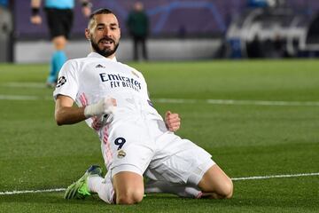 Benzema marcó el 1-0 de cabeza.