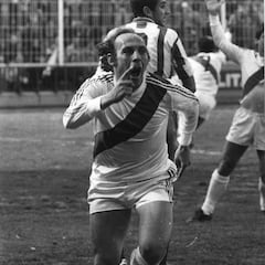 20 futbolistas que vistieron las camisetas de Barcelona y Rayo