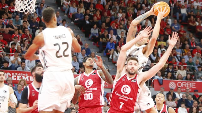 El Madrid se estrena fuera de casa con 8 tapones de Tavares