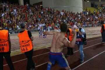 El conjunto ché celebró el pase a la fase de grupos de Champions.