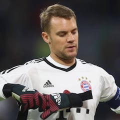 Neuer podría tener que volver a pasar por el quirófano