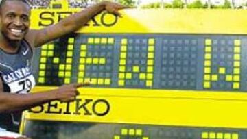 EL HOMBRE MÁS RÁPIDO DEL MUND0. Tim Montgomerie muestra su récrod mundial de 100 m: 9.78.