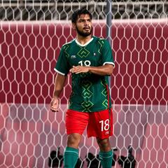 Eduardo Aguirre reconoce acercamiento con equipos europeos