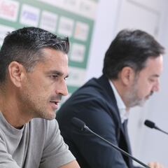 Juanito, entre su renovación y los fichajes