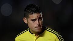 Roberto Carlos defiende a James: "Necesita cariño"