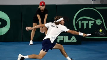ATHENS (Greece), 13/09/2025.- Stefanos Tsitsipas of Greece in action against Thiago Seyboth Wild (not pictured) during the Davis Cup World Group 1 match between Greece and Brazil in Athens, Greece, 13 September 2025. (Tenis, Brasil, Grecia, Atenas) EFE/EPA/YANNIS KOLESIDIS