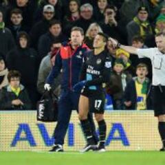 Alexis Sánchez arriesga perderse el resto del año por lesión