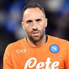 Napoli y Adidas renuevan alianza con David Ospina