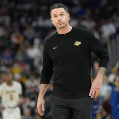 JJ Redick on handling Lakers' pressure: “When I took this job, I was already dead”