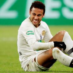El tornillo en el pie de Neymar dinamitó su relación con el PSG