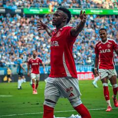 Carbonero, convocado por Lorenzo para reemplazar a Sinisterra