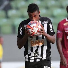 Alerrandro, el 9 que marcó mientras su hija estaba naciendo