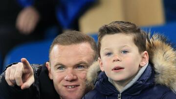 Según reportes de la prensa inglesa, el hijo de 9 años del aclamado futbolista inglés, Wayne Rooney, estaría cerca de fichar por el Manchester City.