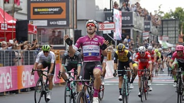 Viviani firma su hat-trick en la víspera del Monte Zoncolan