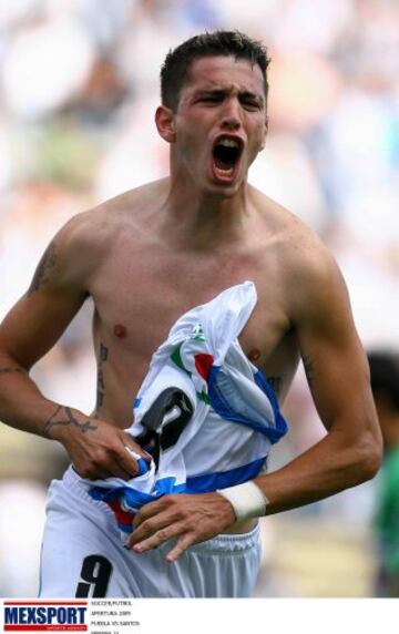 El uruguayo Nicolás Vigneri es nuevo jugador de los Murciélagos. En México ya había jugado en Cruz Azul y Puebla. Su anterior equipo eran los Caimanes de Perú.