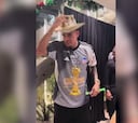 Lucho celebra el año nuevo con la camiseta del campeón