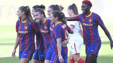 Martens, Guijarro, Torrej&oacute;n, Alexia, Mariona y Oshoala, jugadoras del Bar&ccedil;a, celebran un gol en el partido de Copa ante el Sevilla. 