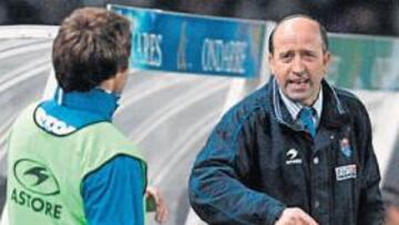 <b>BRUJO. </b>Miguel Ángel Lotina ve como sus cuentas para aspirar a la permanencia van cumpliéndose.