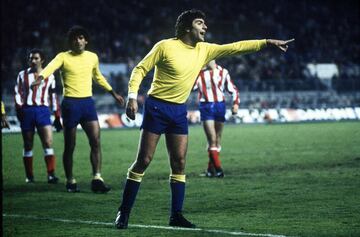 El centrocampista argentino vistió la camiseta de Las Palmas durante tres temporadas desde 1976 hasta el 1979.
