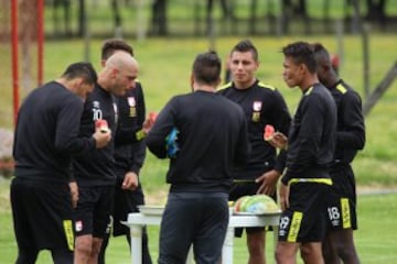 Independiente Santa Fe enfrentará a River Plate el próximo jueves en el estadio El Campín de Bogotá, en el partido de ida de la Recopa Sudamericana.