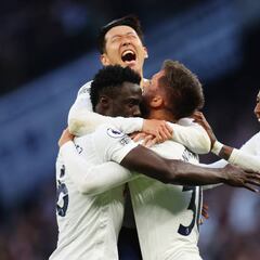 Ben Davies elogia la manera como trabaja Davinson Sánchez