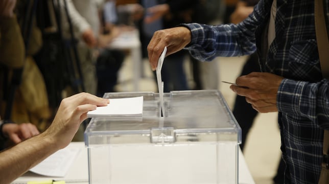 Dónde votar en las elecciones en Extremadura: ¿qué colegio me toca y cómo saber cuál es mi mesa electoral el 21D?