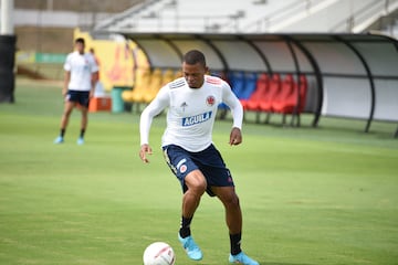 La Selección Colombia entrena de cara al partido frente a Venezuela este martes por las Eliminatorias a Qatar 2022.