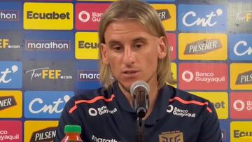 Sebastián Beccacece dice que Angelo Preciado queda fuera para el partido ante Colombia.