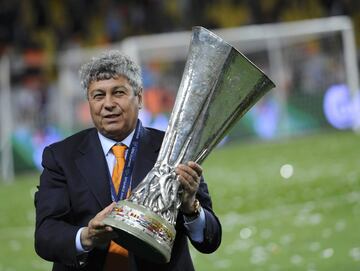 Dinamo de Bucarest: 1 Liga de Rumanía, 1 Copa Rapid de Bucarest: 1 Liga de Rumanía, 1 Copa, 1 Supercopa de Rumanía Brescia: 1 Serie B Galatasaray: 1 Liga, 1 Supercopa de Europa Besiktas: 1 Liga Shaktar Donetsk: 8 Ligas de Ucrania, 6 Copas, 7 Supercopas de Ucrania, 1 Copa de la UEFA