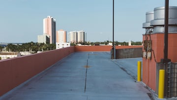 Malas noticias para las comunidades de propietarios: estos son los daños en las terrazas que tienen que asumir todos los vecinos