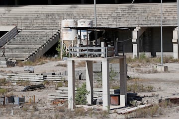 Así se encuentra el que será el nuevo estadio del Valencia Club de Fútbol. Las obras llevan trece años paradas.