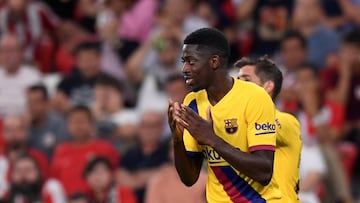 FILE PHOTO: Soccer Football - La Liga Santander - Athletic Bilbao v FC Barcelona - San Mames, Bilbao, Spain - August 16, 2019   Barcelona&#039;s Ousmane Dembele reacts     REUTERS/Vincent West/File Photo