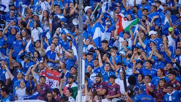La afición de El Salvador se apropió del Cotton Bowl la noche de este domingo 18 de julio cuando se midieron a México, que se vieron superados en las tribunas.