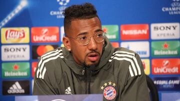 Boateng en rueda de prensa. 